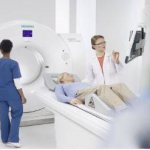 To avoid blurring on tomograms, complete immobility is required during the diagnostic procedure.