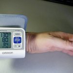 How to decipher the tonometer readings? What do the numbers and icons mean? 